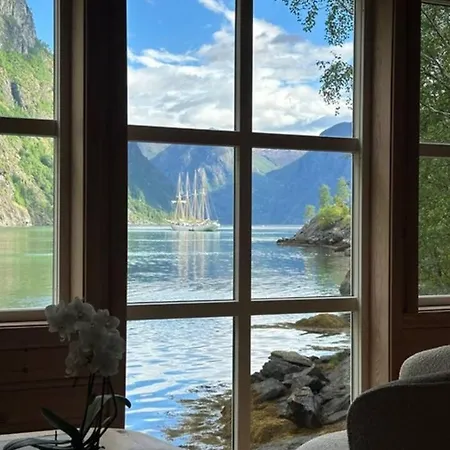 Vakantiehuis Fretheim Fjordhytter *