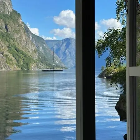 Fretheim Fjordhytter *